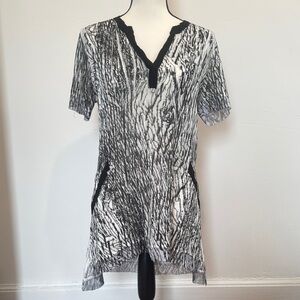 Komarov Black and White Women's Top